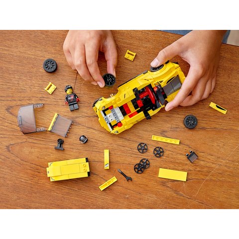 Конструктор LEGO Скоростные гонки Toyota GR Supra (76901) Превью 7